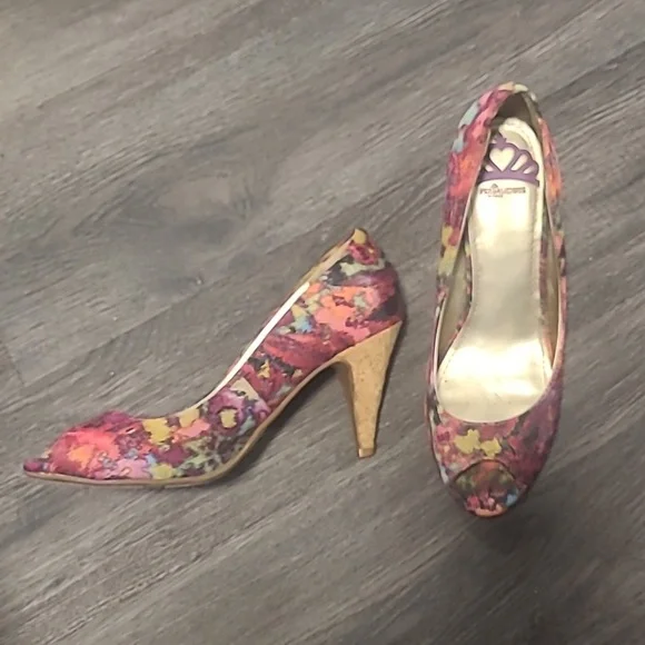 Multicolor Heels - Picture 2 of 4